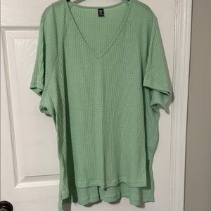 SHEIN Light Green Textured V-Neck Tee